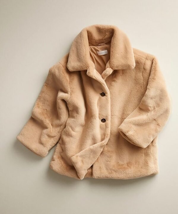 Lapels faux fur coat